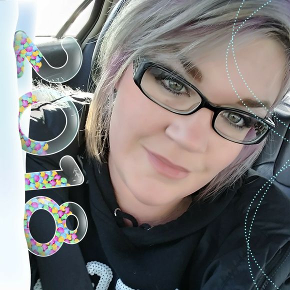 Meet your Posher, Amber - Picture 1 of 1